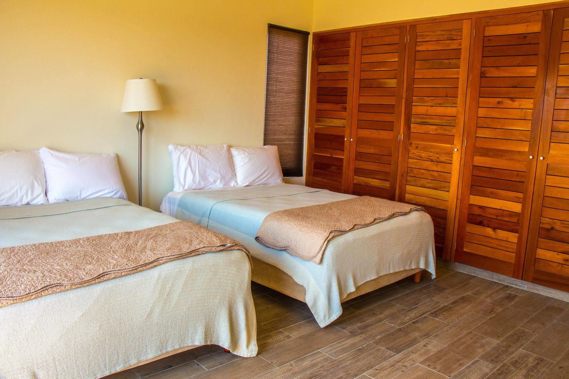 Hotel Isla 33 & 3*